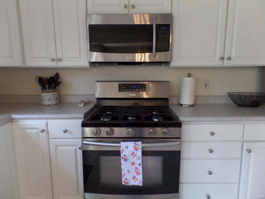 1183 North Berry Road Glendale, MO 63122 - Photo 20 of 37 Gallery Image 20