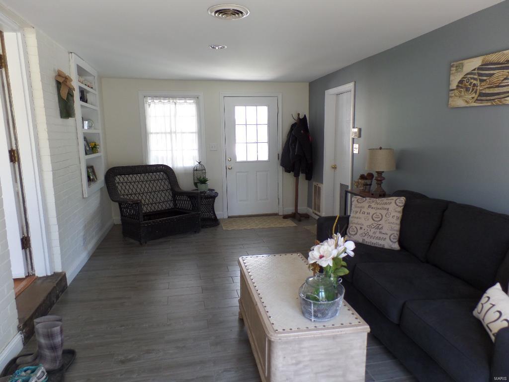 1183 North Berry Road Glendale, MO 63122 - Photo 21 of 37 Gallery Image 21