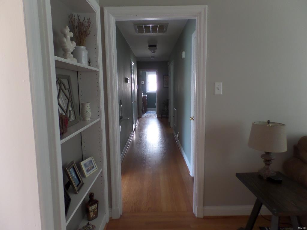 1183 North Berry Road Glendale, MO 63122 - Photo 23 of 37 Gallery Image 23