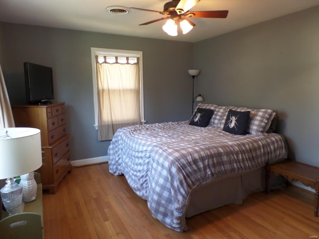 1183 North Berry Road Glendale, MO 63122 - Photo 24 of 37 Gallery Image 24