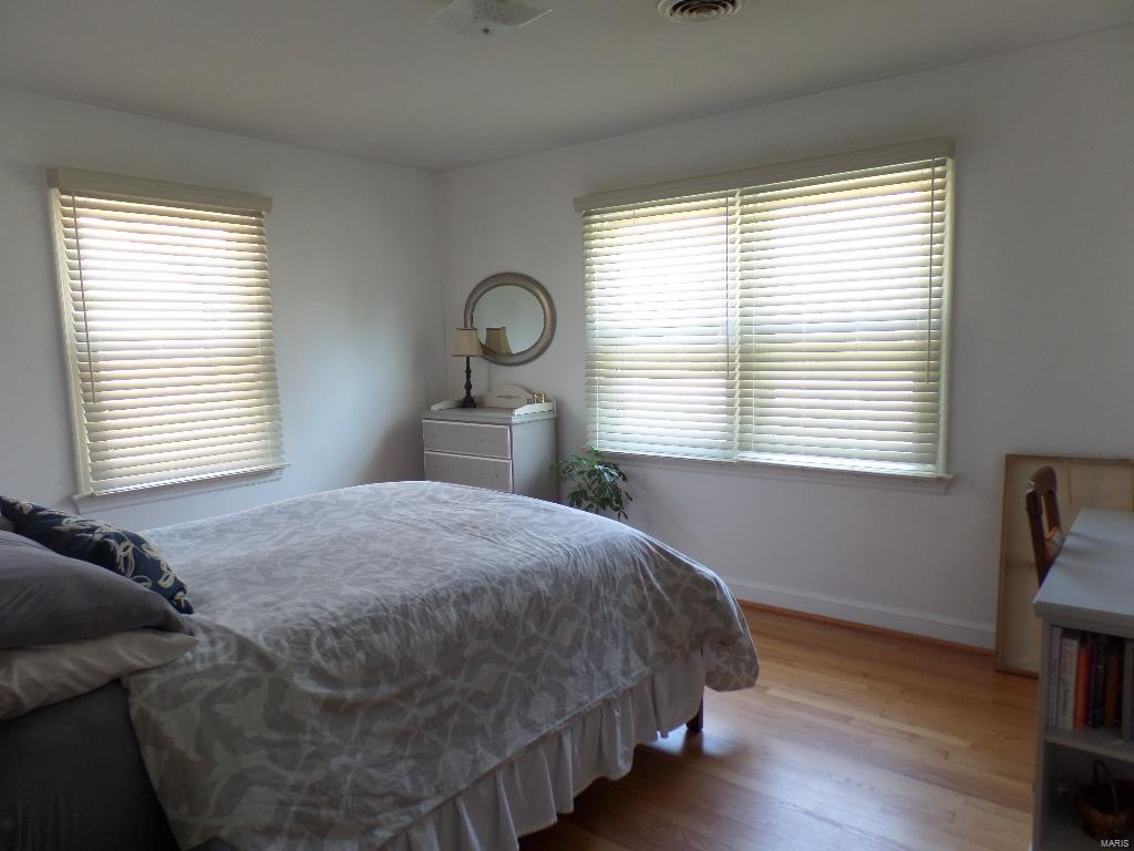 1183 North Berry Road Glendale, MO 63122 - Photo 28 of 37 Gallery Image 28