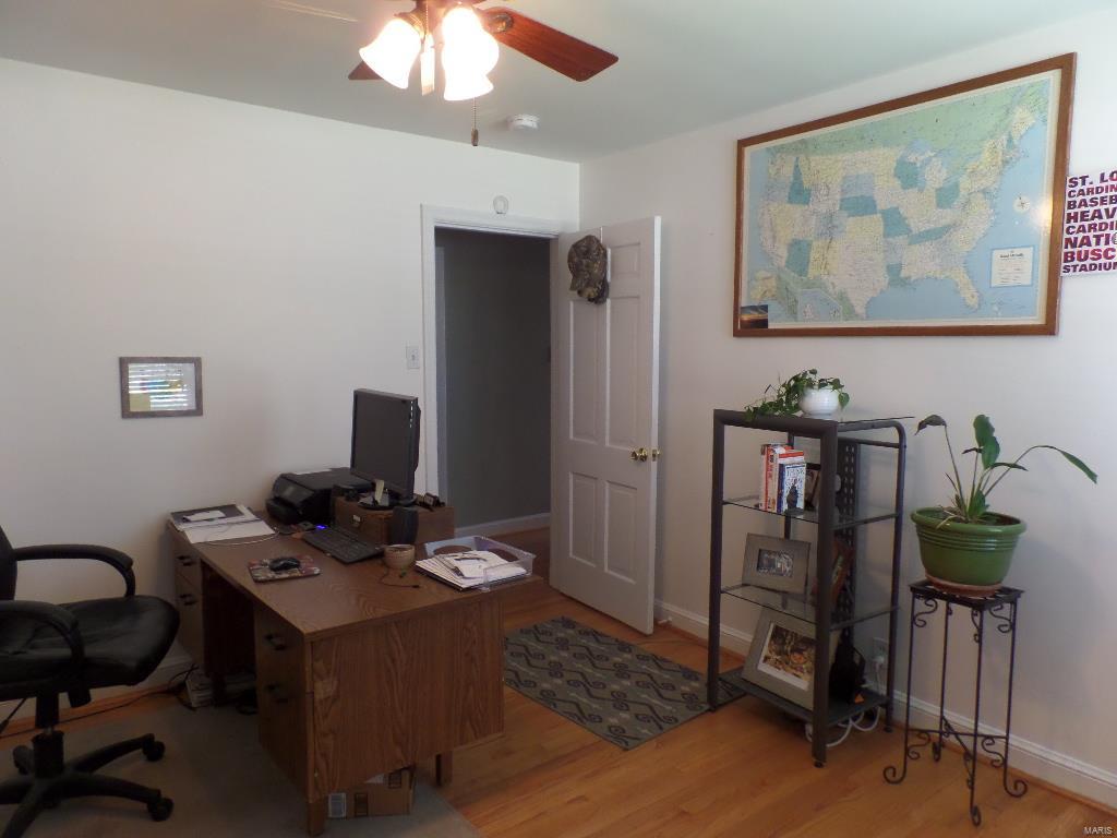 1183 North Berry Road Glendale, MO 63122 - Photo 31 of 37 Gallery Image 31