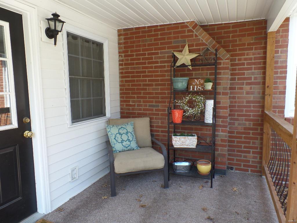 1183 North Berry Road Glendale, MO 63122 - Photo 7 of 37 Gallery Image 7