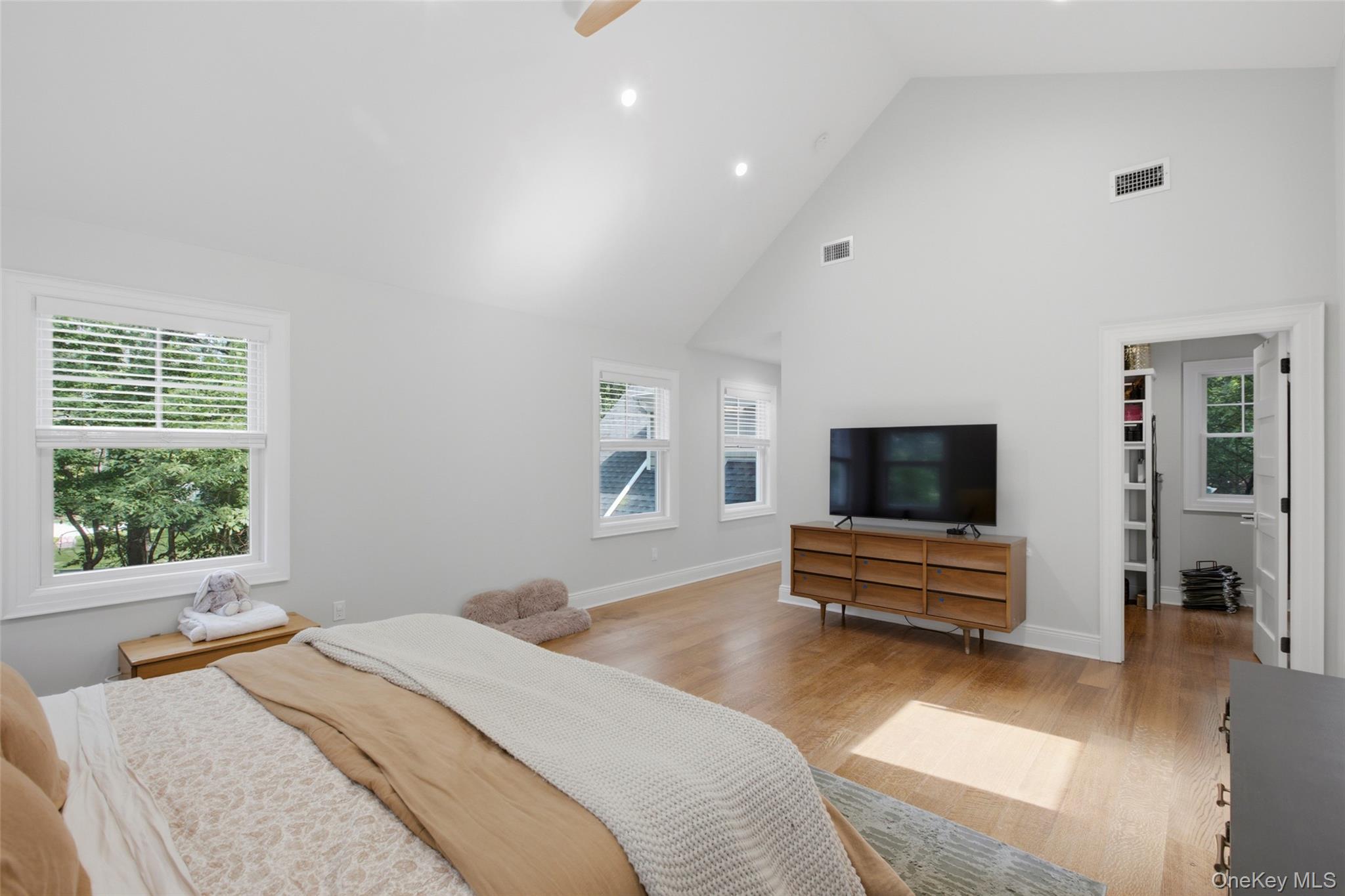 18 West Meadow Road Setauket, NY 11733 - Photo 20 of 32