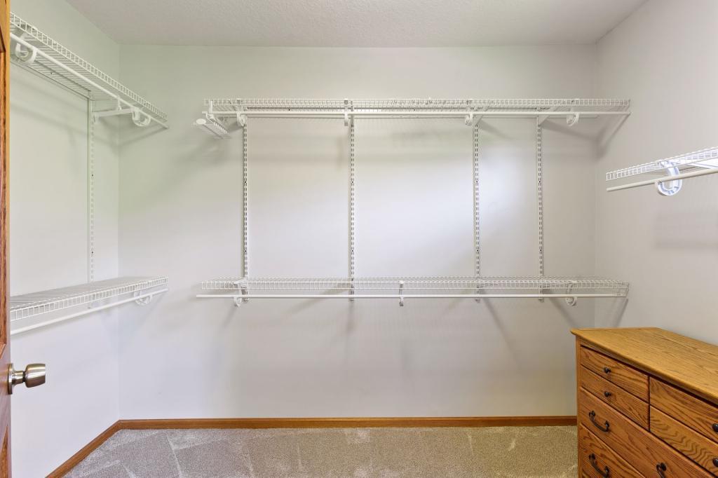 2240 Ford Road Minnetonka, MN 55305 - Photo 17 of 27 Gallery Image 17