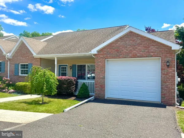 $335,000 | 43 Ellen Circle, Pottstown, PA 19464