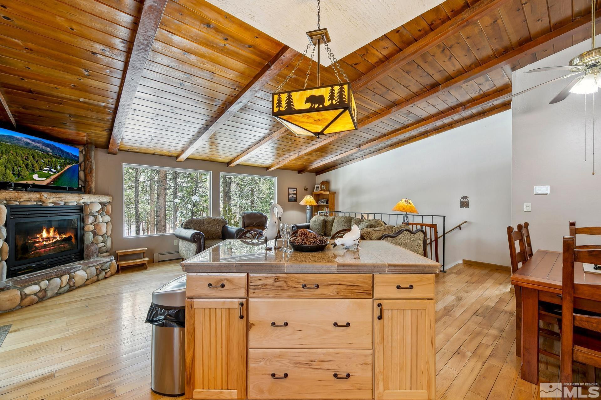 114 Angora Court, Unit A Stateline, NV 89449 - Photo 6 of 40 Photo 6