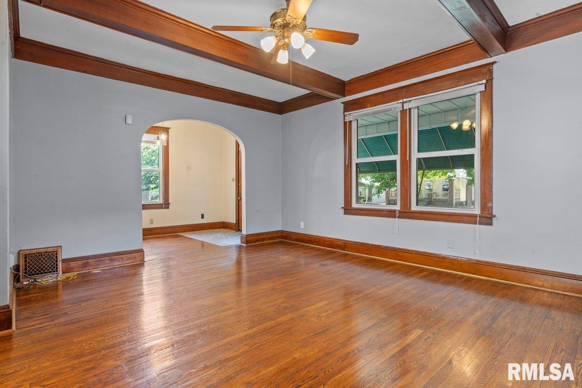 1900 South Pasfield Street Springfield, IL 62704 - Photo 11 of 36 Gallery Image 11