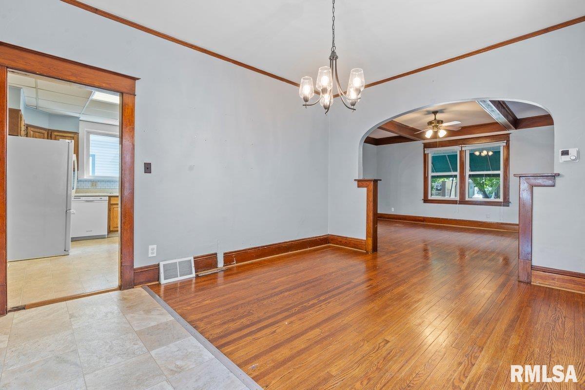 1900 South Pasfield Street Springfield, IL 62704 - Photo 15 of 36 Gallery Image 15
