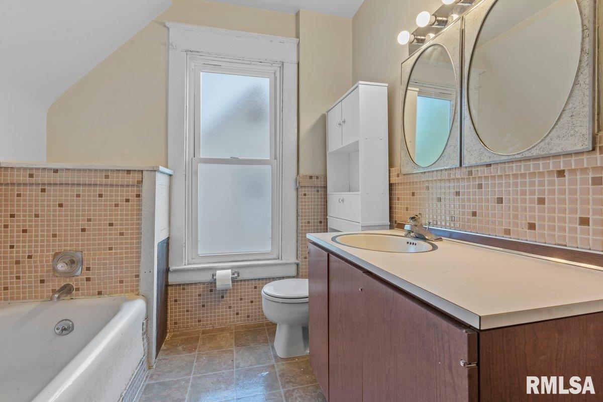 1900 South Pasfield Street Springfield, IL 62704 - Photo 21 of 36 Gallery Image 21