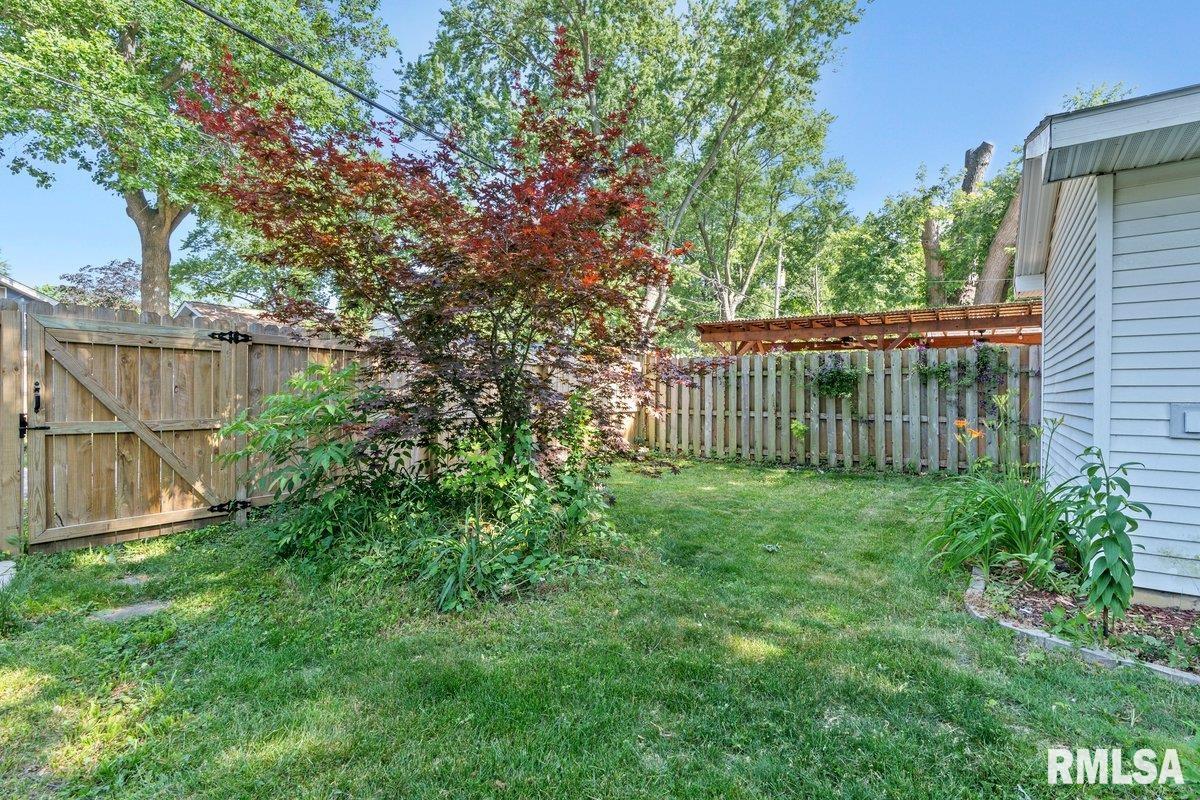 1900 South Pasfield Street Springfield, IL 62704 - Photo 30 of 36 Gallery Image 30