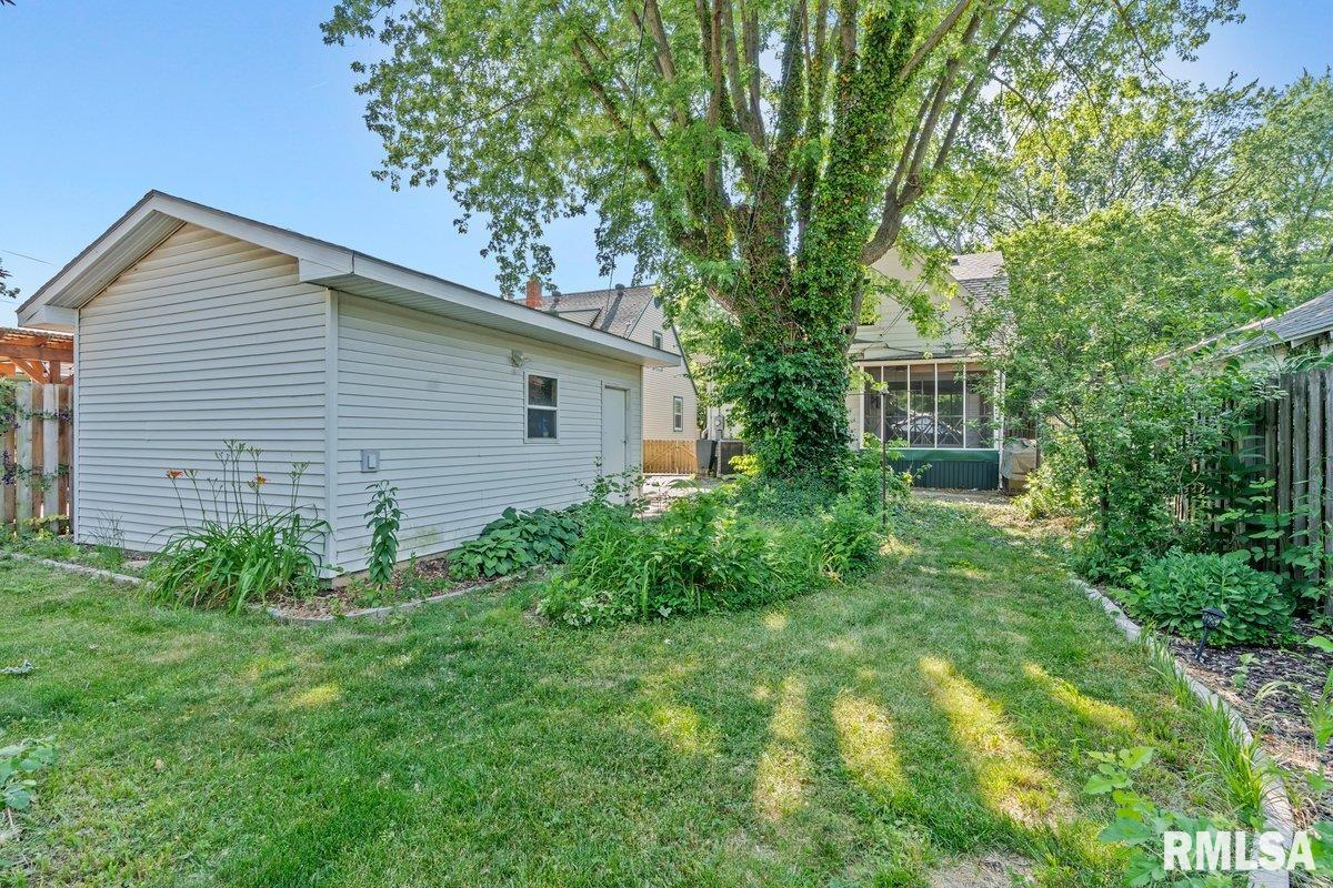 1900 South Pasfield Street Springfield, IL 62704 - Photo 31 of 36 Gallery Image 31