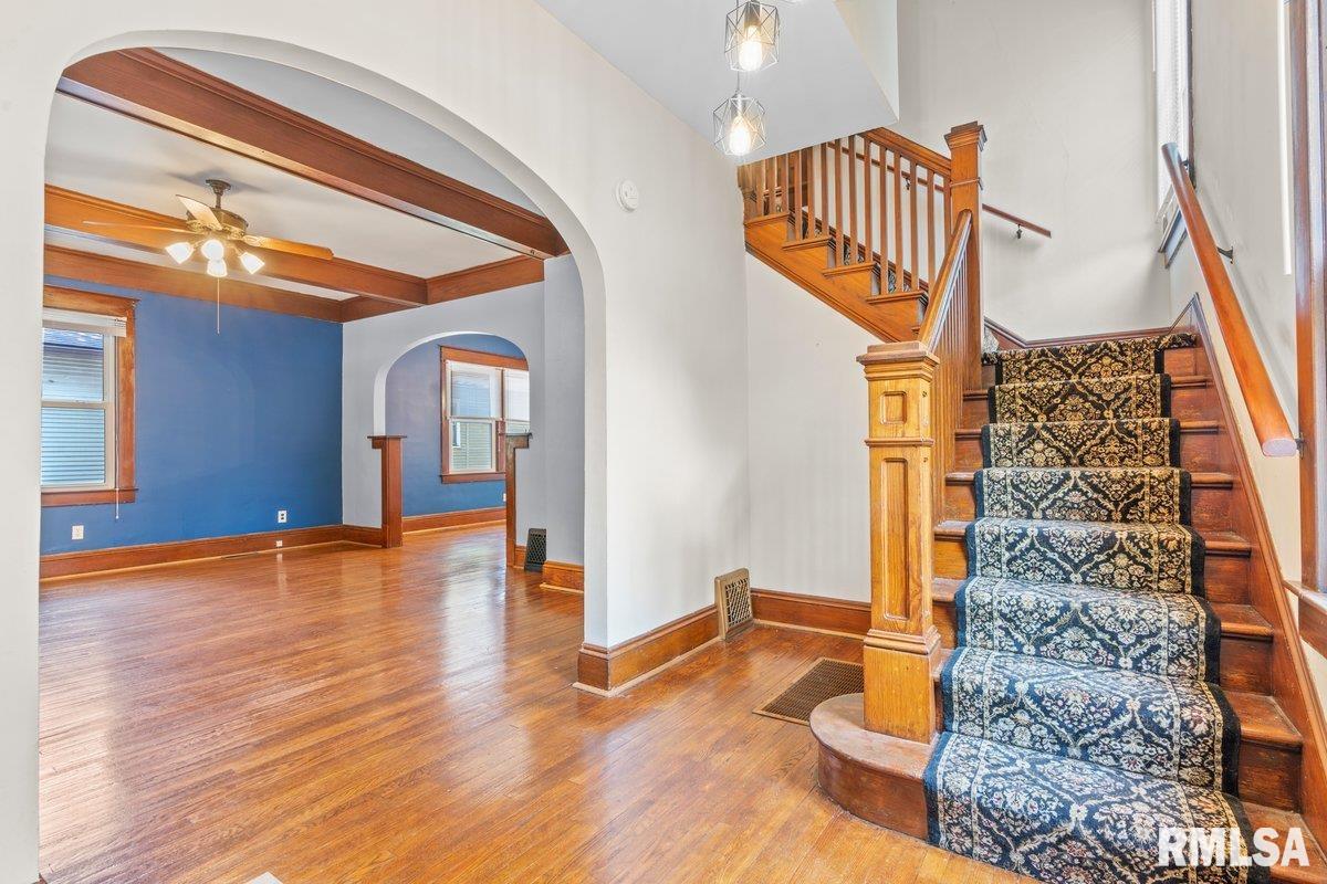 1900 South Pasfield Street Springfield, IL 62704 - Photo 6 of 36 Gallery Image 6