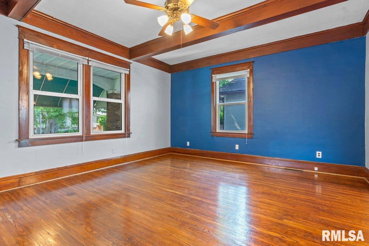 1900 South Pasfield Street Springfield, IL 62704 - Photo 9 of 36 Gallery Image 9