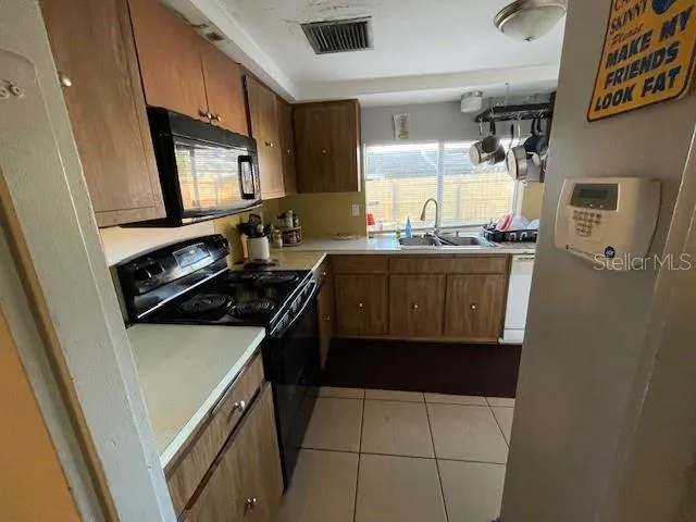 $1,750 | 4037 Claremont Drive, New Port Richey, FL 34652