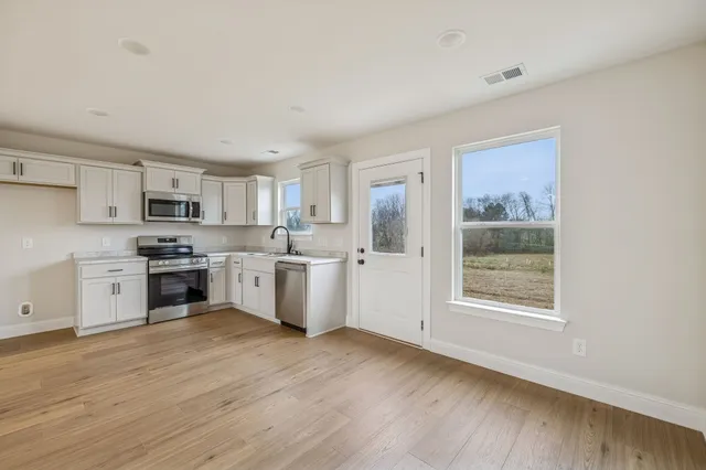 $299,900 | 1057 Landing Lane, Adams, TN 37010