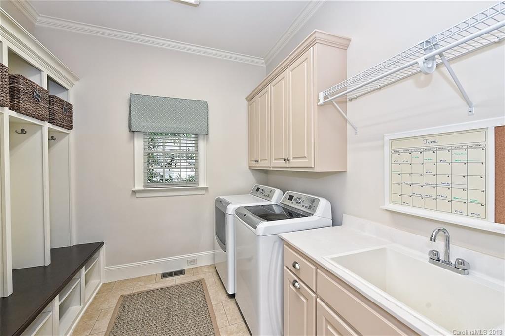 2021 Coniston Place Charlotte, NC 28207 - Photo 16 of 36