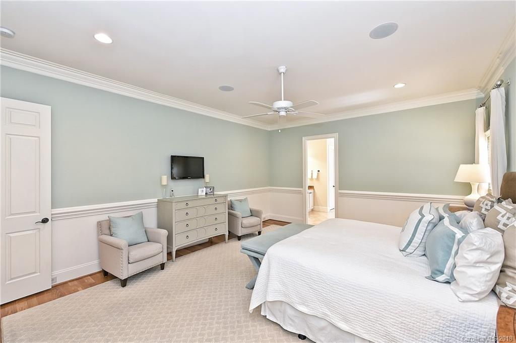 2021 Coniston Place Charlotte, NC 28207 - Photo 19 of 36