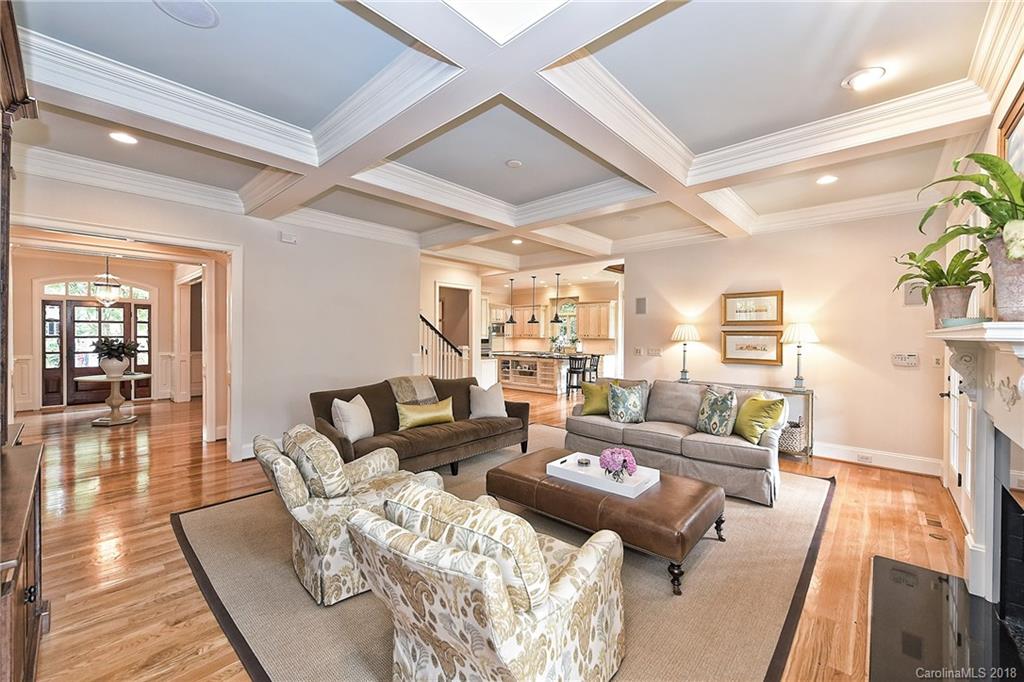 2021 Coniston Place Charlotte, NC 28207 - Photo 9 of 36