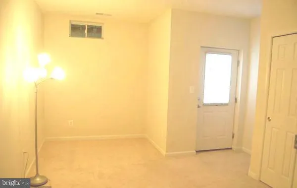 $460,000 | 2889 Chinkapin Oak Lane, Woodbridge, VA 22191