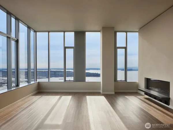 $23,900 | 1340 4th Avenue, Unit 5804, Seattle, WA 98101