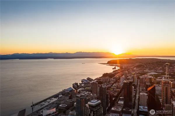 $23,900 | 1340 4th Avenue, Unit 5804, Seattle, WA 98101