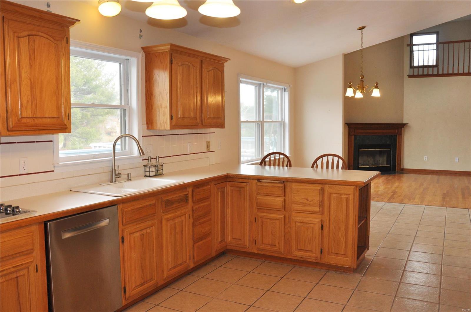 3729 Rhetts Landing Shiloh, IL 62221 - Photo 12 of 30 Gallery Image 12