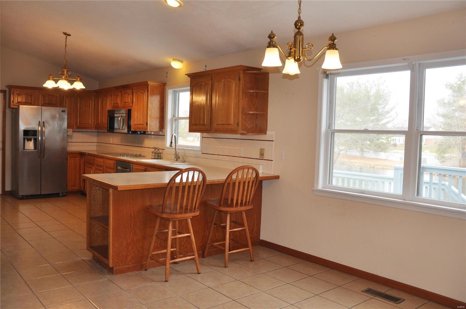 3729 Rhetts Landing Shiloh, IL 62221 - Photo 10 of 30 Gallery Image 10