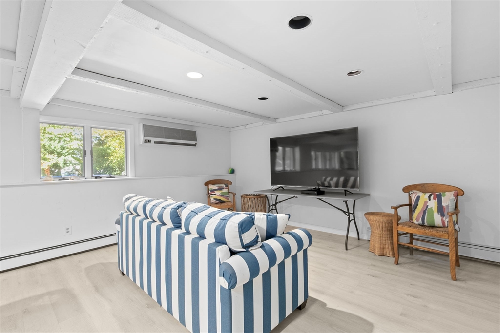33 Nemasket Road Falmouth, MA 02540 - Photo 20 of 34