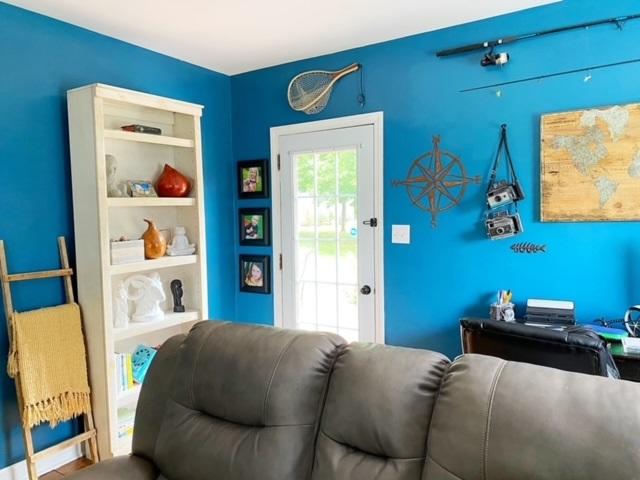 9801 East Emory Road Corryton, TN 37721 - Photo 21 of 39 LIVING ROOM