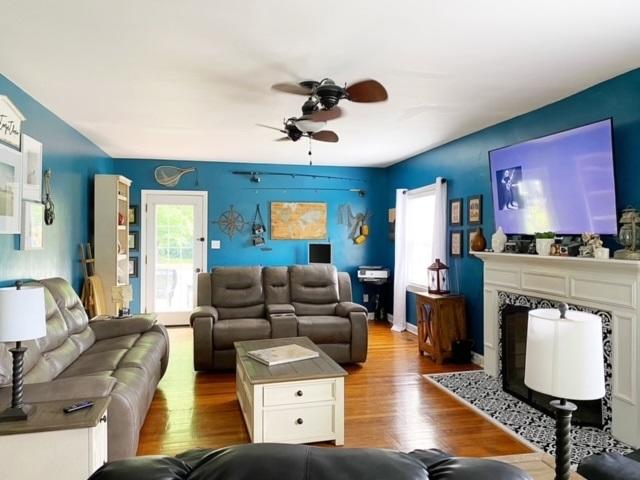 9801 East Emory Road Corryton, TN 37721 - Photo 23 of 39 LIVING ROOM