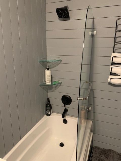9801 East Emory Road Corryton, TN 37721 - Photo 32 of 39 MASTER BATHROOM-