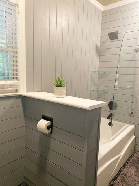 9801 East Emory Road Corryton, TN 37721 - Photo 34 of 39 MASTER BATHROOM