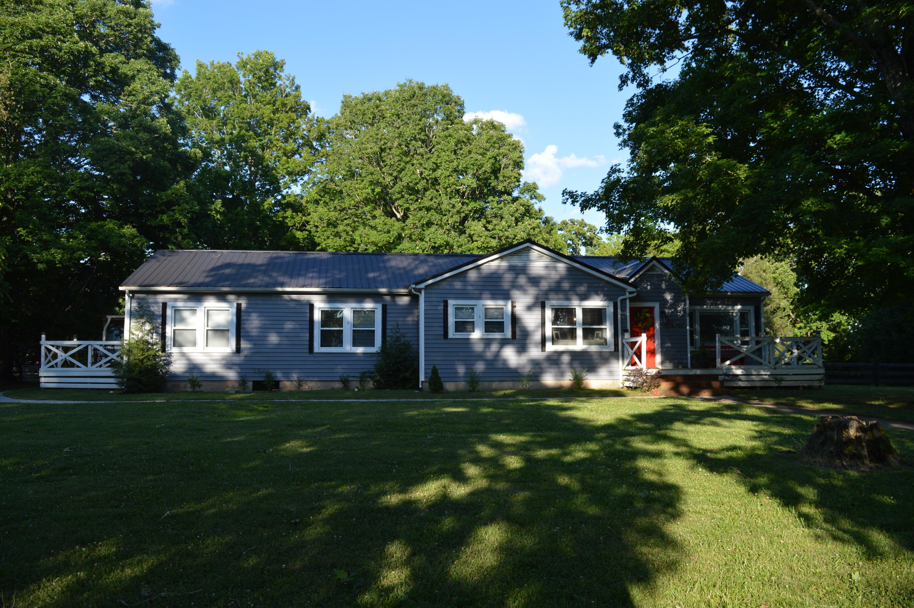 9801 East Emory Road Corryton, TN 37721 - Photo 5 of 39 FRONT VIEW