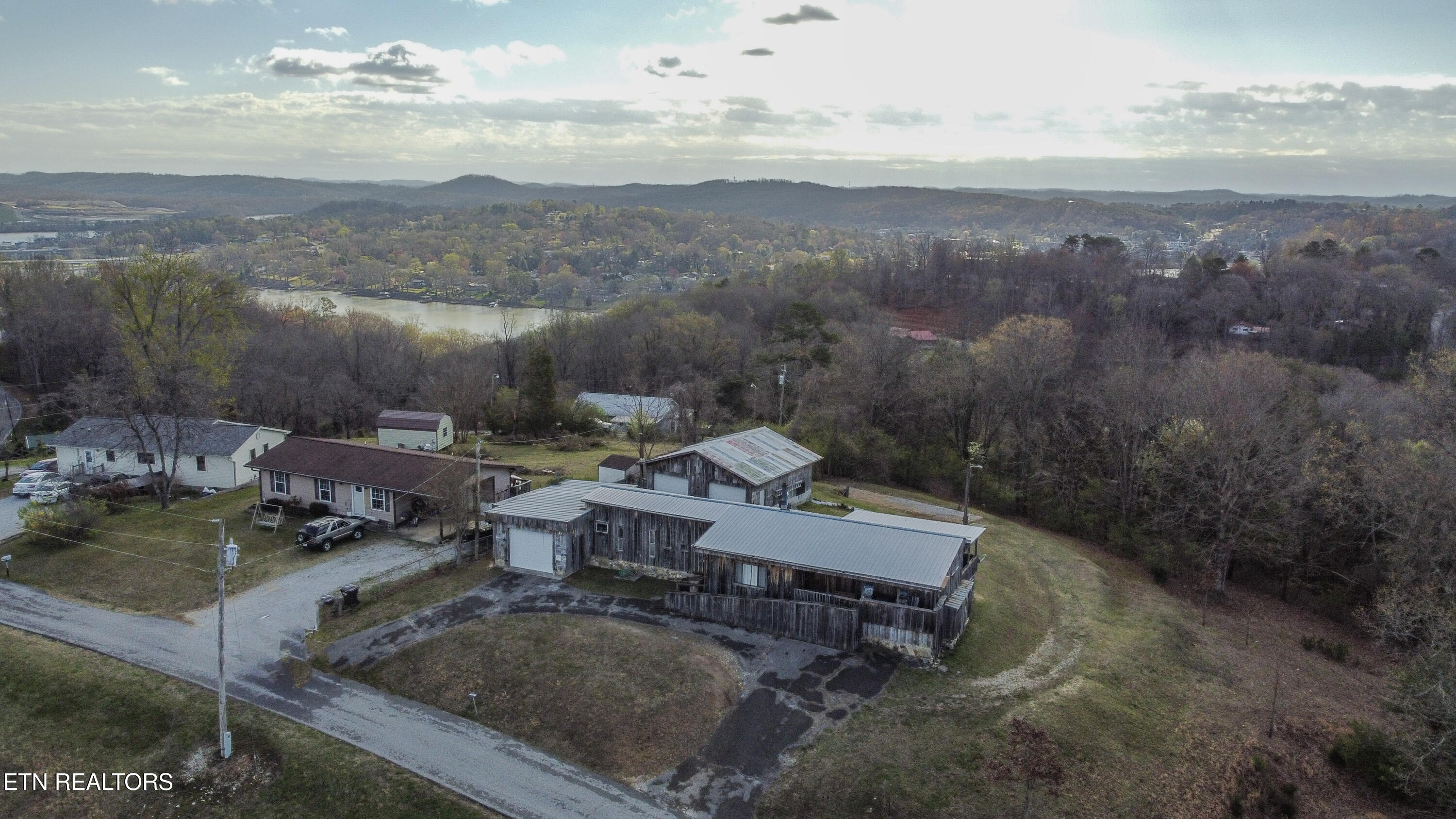 235 Roberts Road Kingston, TN 37763 - Photo 2 of 15 drone 7