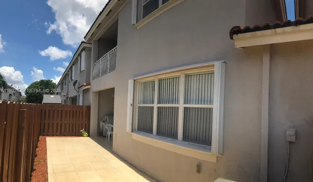 $3,900 | 11476 Northwest 81st Terrace, Doral, FL 33178