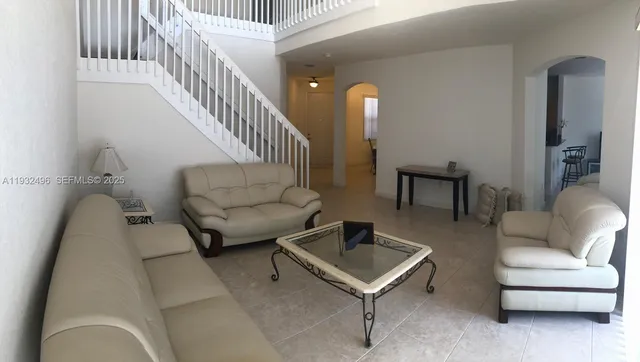 $3,900 | 11476 Northwest 81st Terrace, Doral, FL 33178