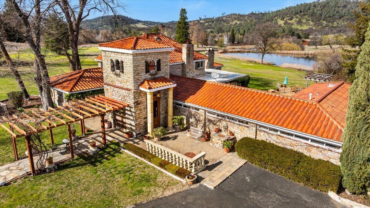 6525 Curtola Ranch Road Auburn, CA 95602 - Photo 2 of 49 Dramatic entrance and stunning views!