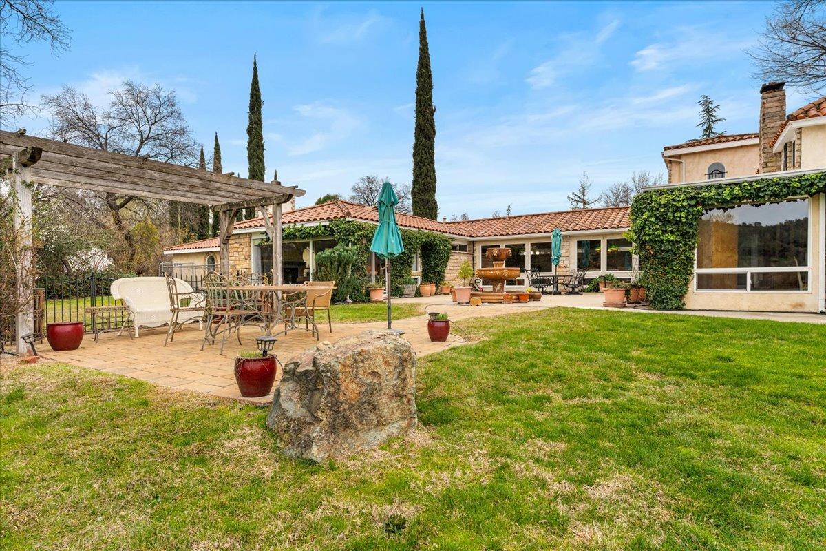 6525 Curtola Ranch Road Auburn, CA 95602 - Photo 40 of 49 Lots of outdoor entertainment space for hosting events