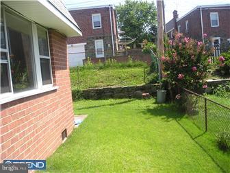 9025 Cloverly Road Philadelphia, PA 19136 - Photo 3 of 12 Exterior Side