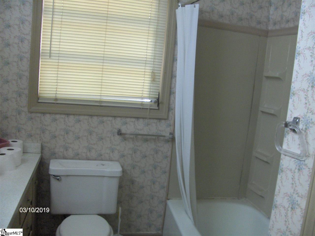 544 Breezedale Road Easley, SC 29640 - Photo 8 of 18