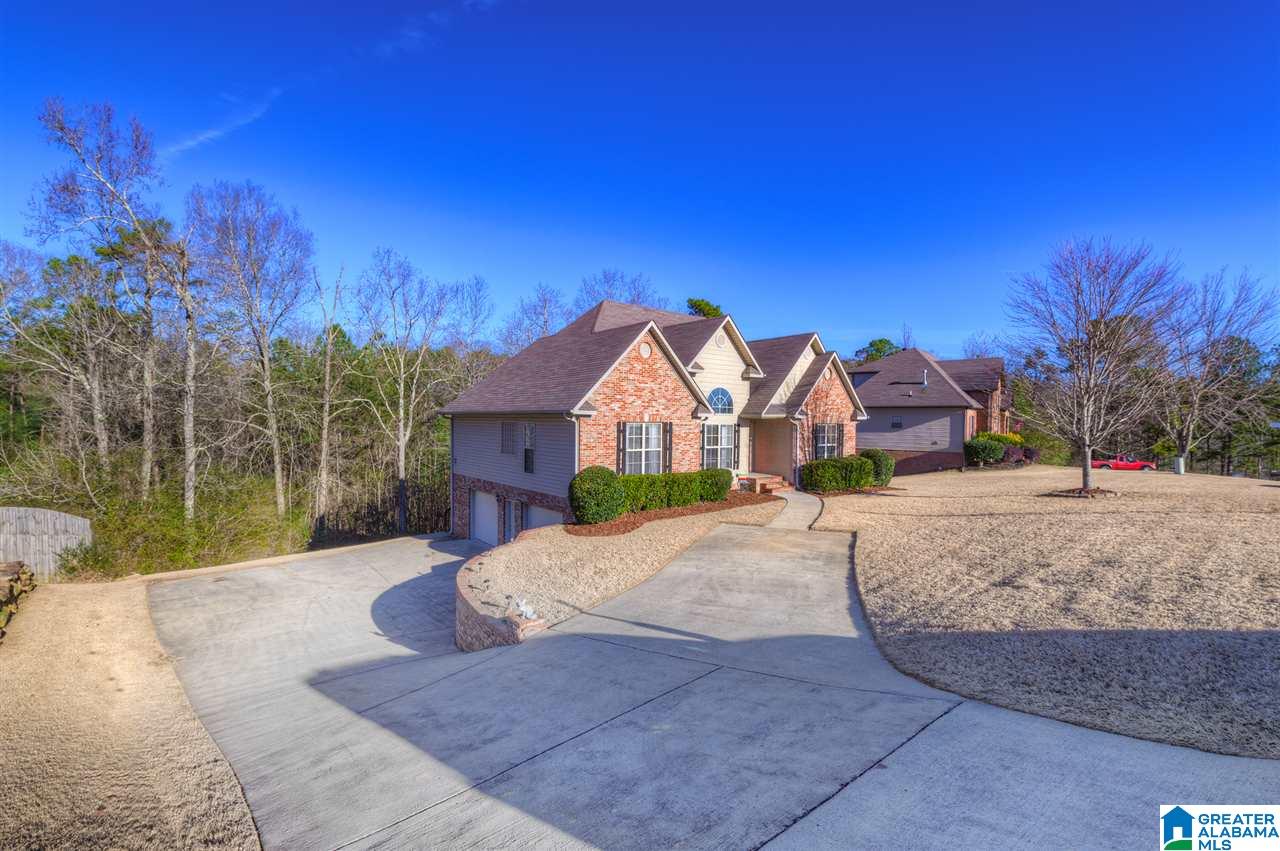 1020 Summit Ridge Way Odenville, AL 35120 - Photo 2 of 31