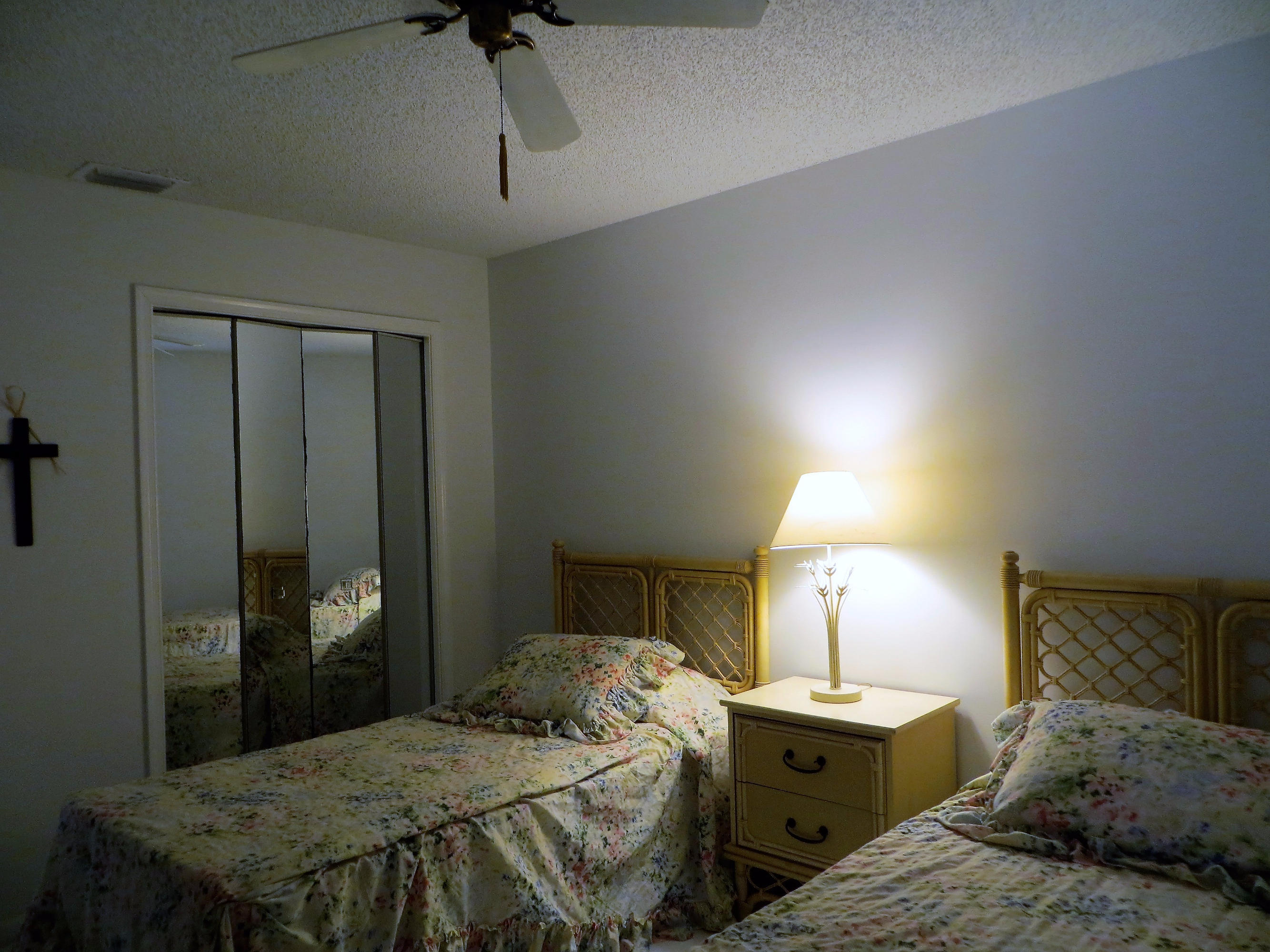 7 Ridge Pointe Drive, Unit E Boynton Beach, FL 33435 - Photo 24 of 30 Guest Bedroom