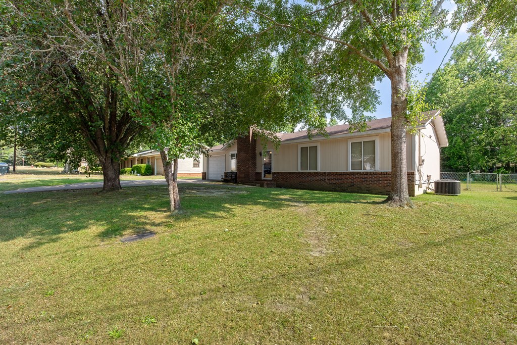 2310 Aberdeen Road Dothan, AL 36301 - Photo 4 of 32