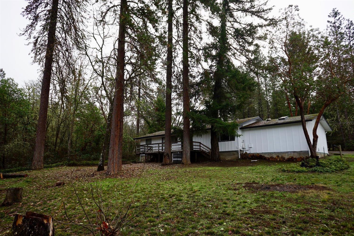 1484 Summit Loop Grants Pass, OR 97527 - Photo 9 of 9 Additional Photo
