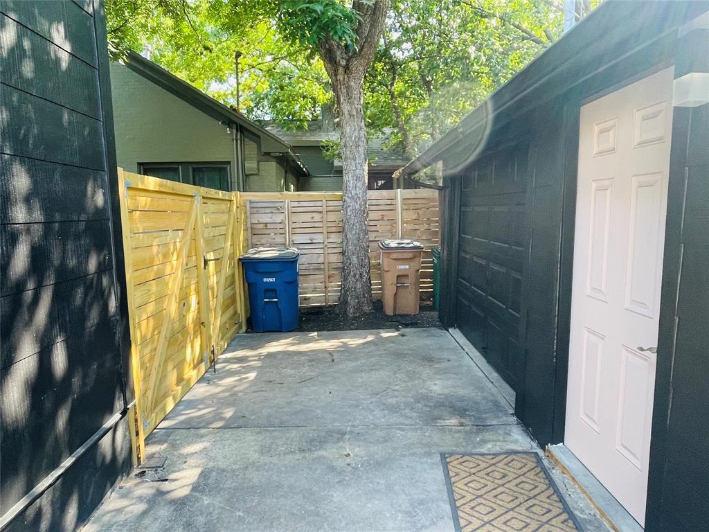 1403 Newfield Lane Austin, TX 78703 - Photo 34 of 34 a view of the door of the house