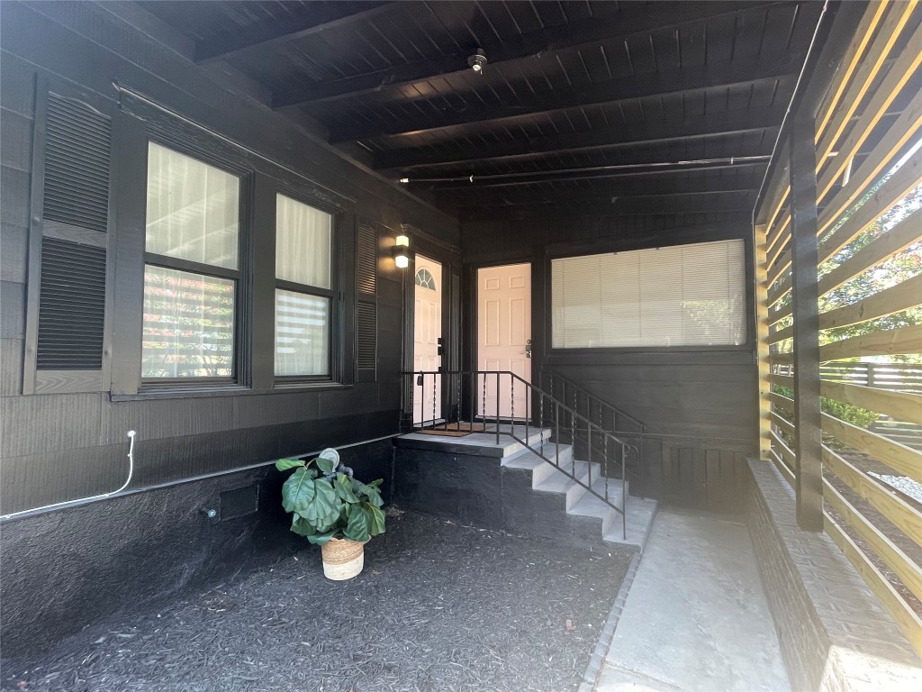1403 Newfield Lane Austin, TX 78703 - Photo 5 of 34 a view of an empty room with a window