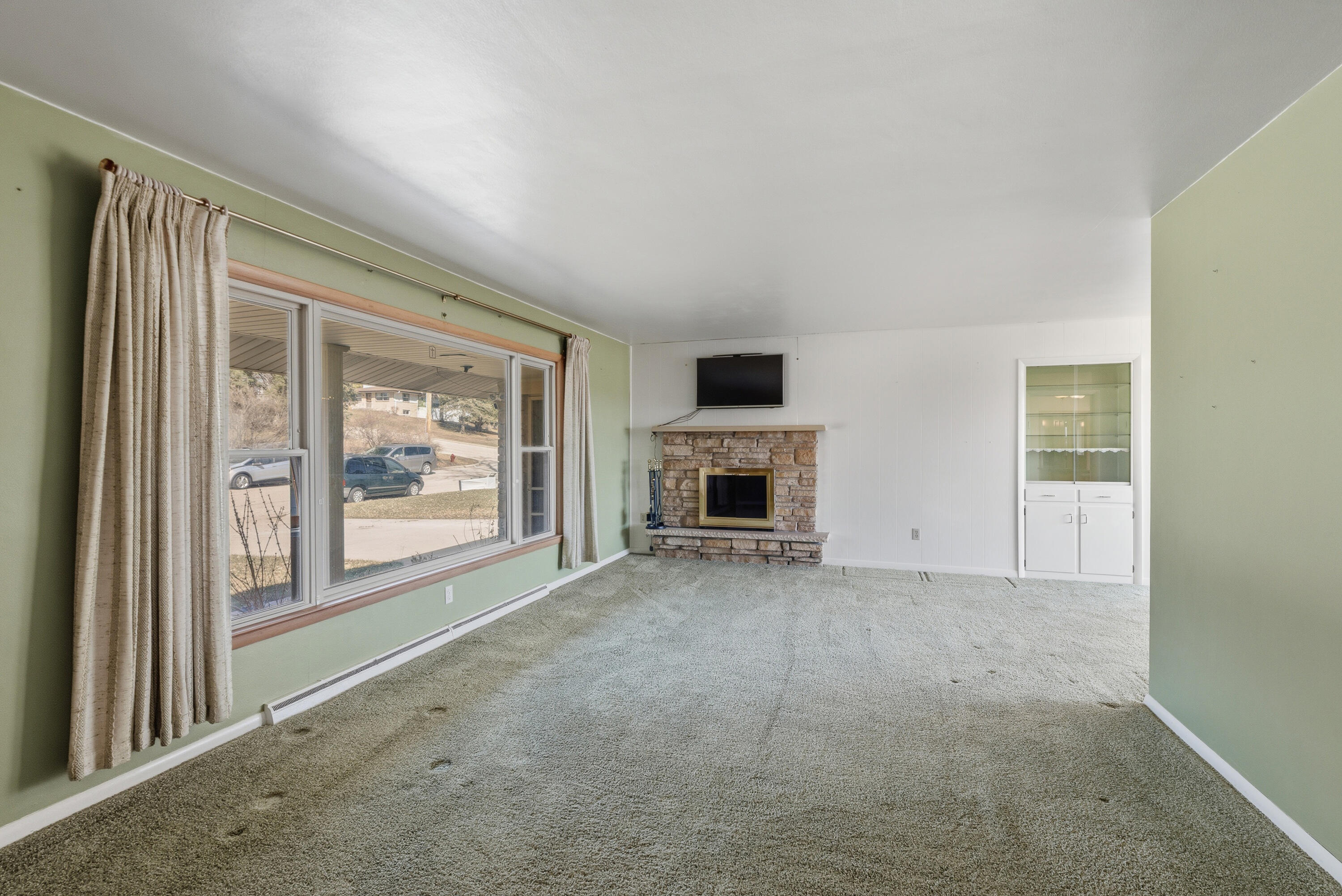 324 Hoff Street Random Lake, WI 53075 - Photo 13 of 39 324 Hoff St-32