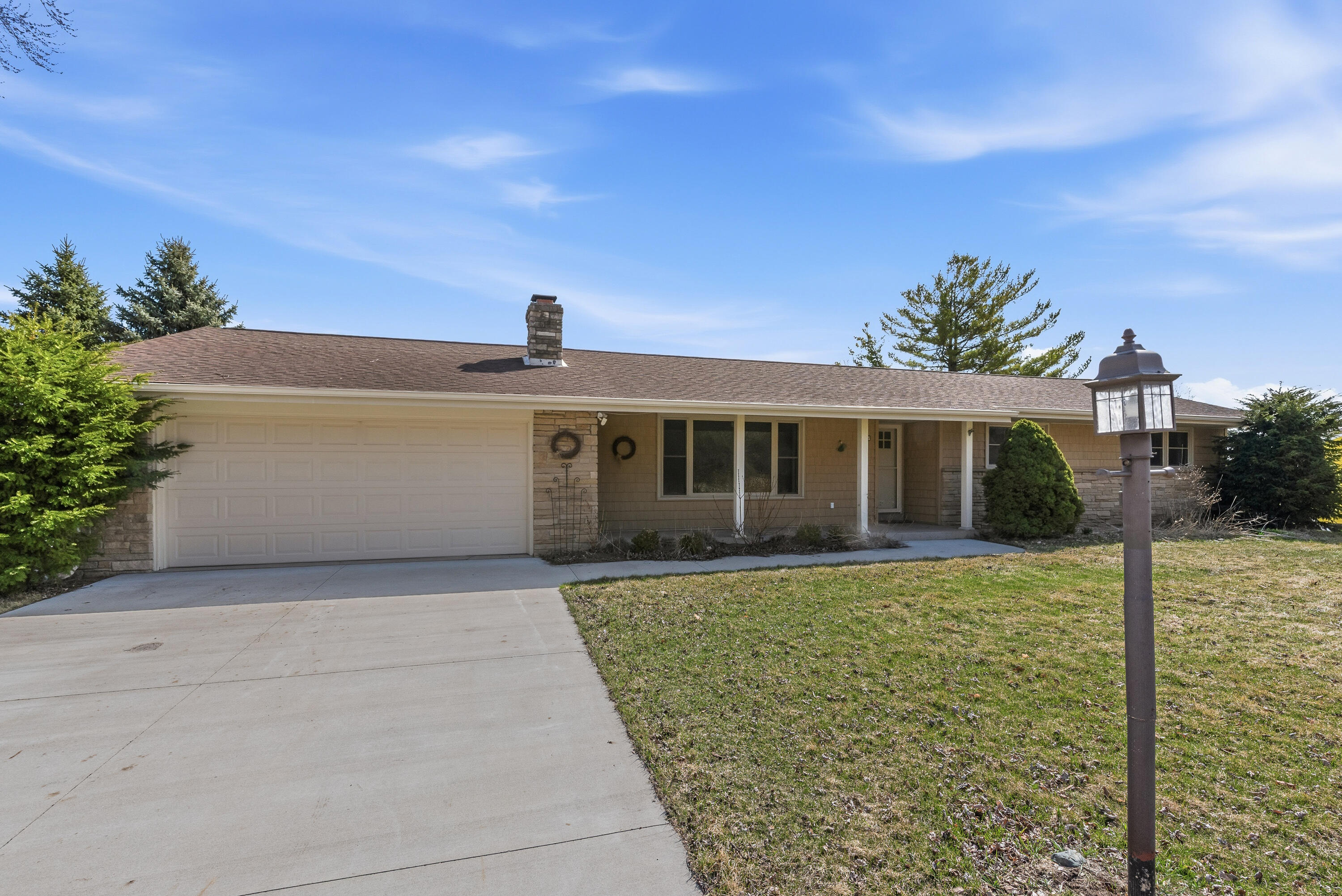 324 Hoff Street Random Lake, WI 53075 - Photo 6 of 39 324 Hoff St-4