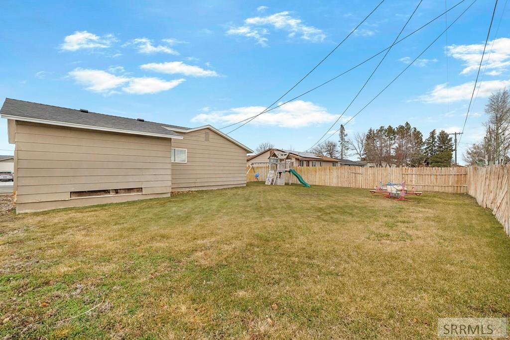 251 Brent Way Shelley, ID 83274 - Photo 18 of 18 Large Backyard